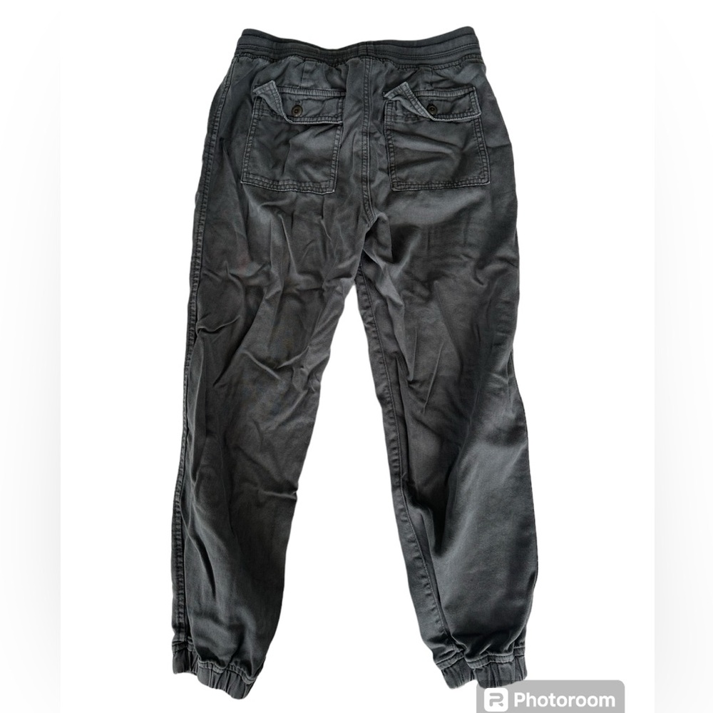 Gap pull on grey joggers - Picture 3 of 6